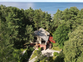 Rumbiņas - beachfront property